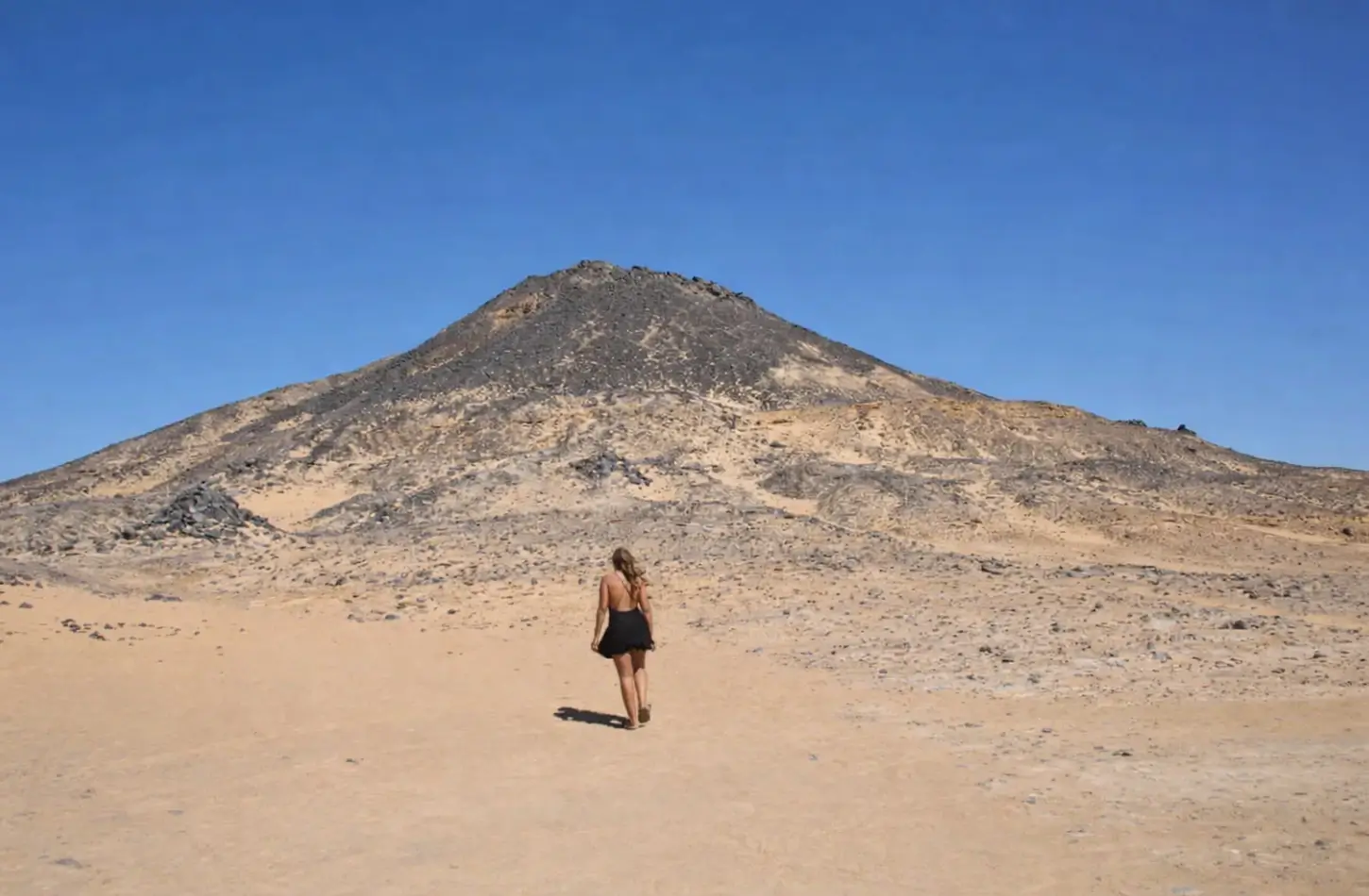 Overnight Trip to Bahariya Oasis from Cairo — Black and White Desert Safari