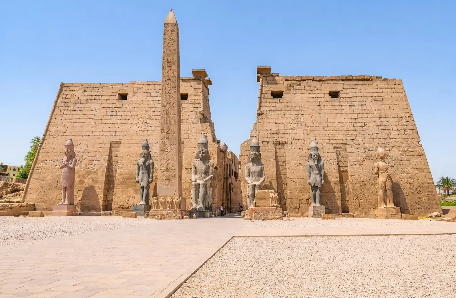 Overnight Trip to Luxor from Hurghada — Temples and Royal Tombs